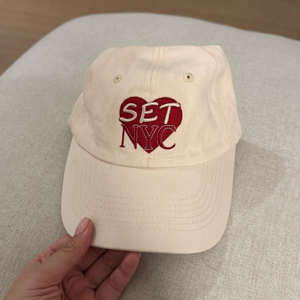 Set active nyc hat